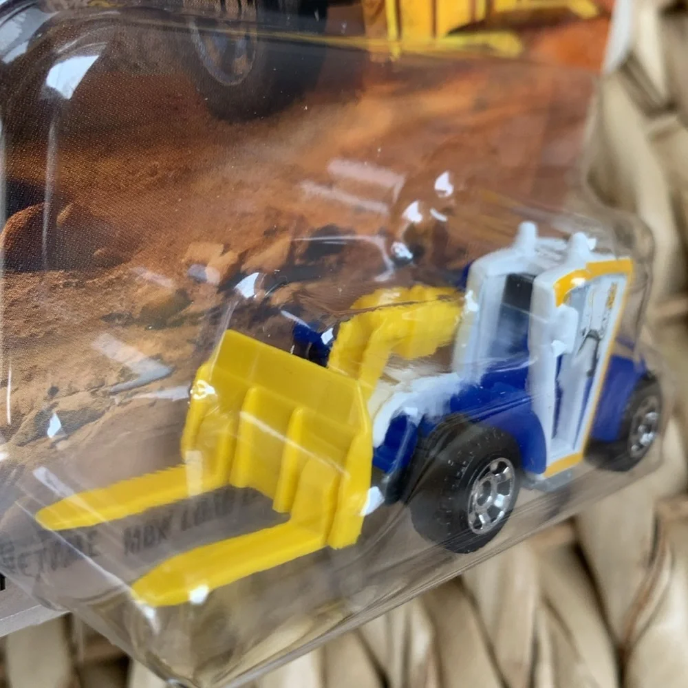 MBX Load Lifter Construction Vehicle Matchbox Toy Truck  New